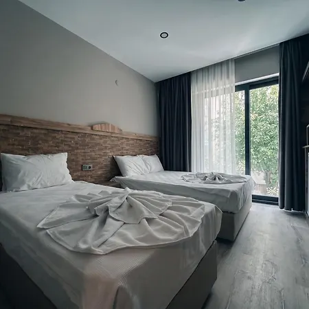 Hotel Livane