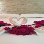Livane Готель *